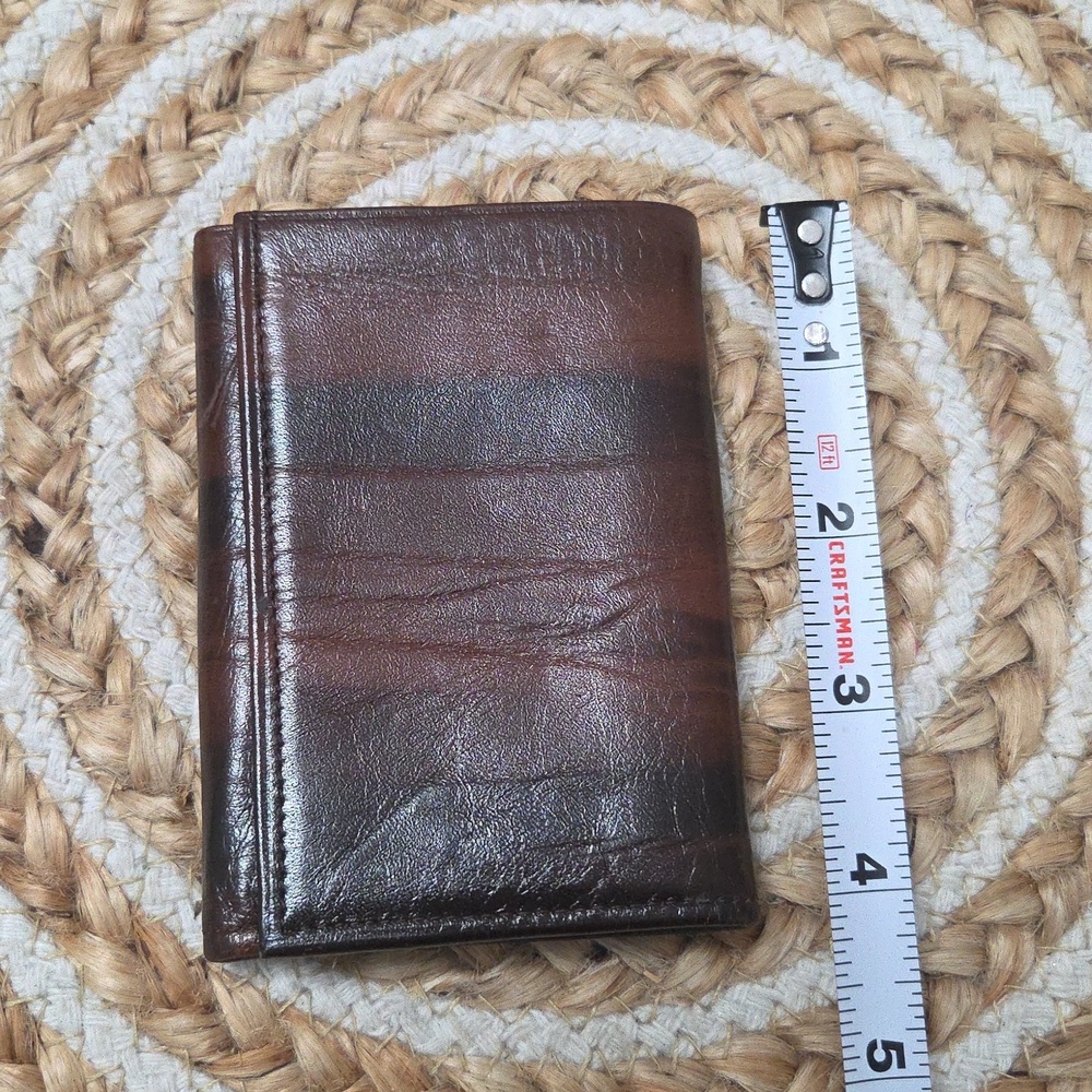 Amity Cowhide Mens Tri Fold Wallet